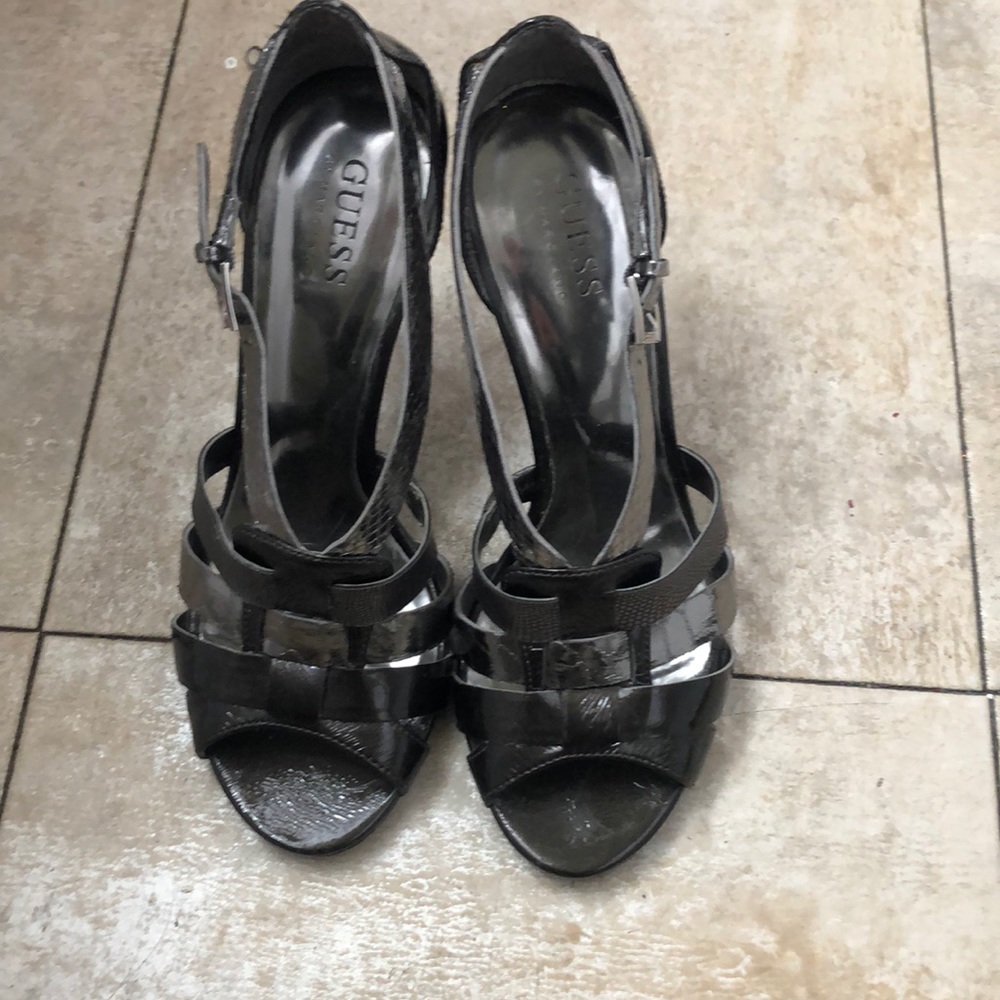 Guess Peacock Strap heels